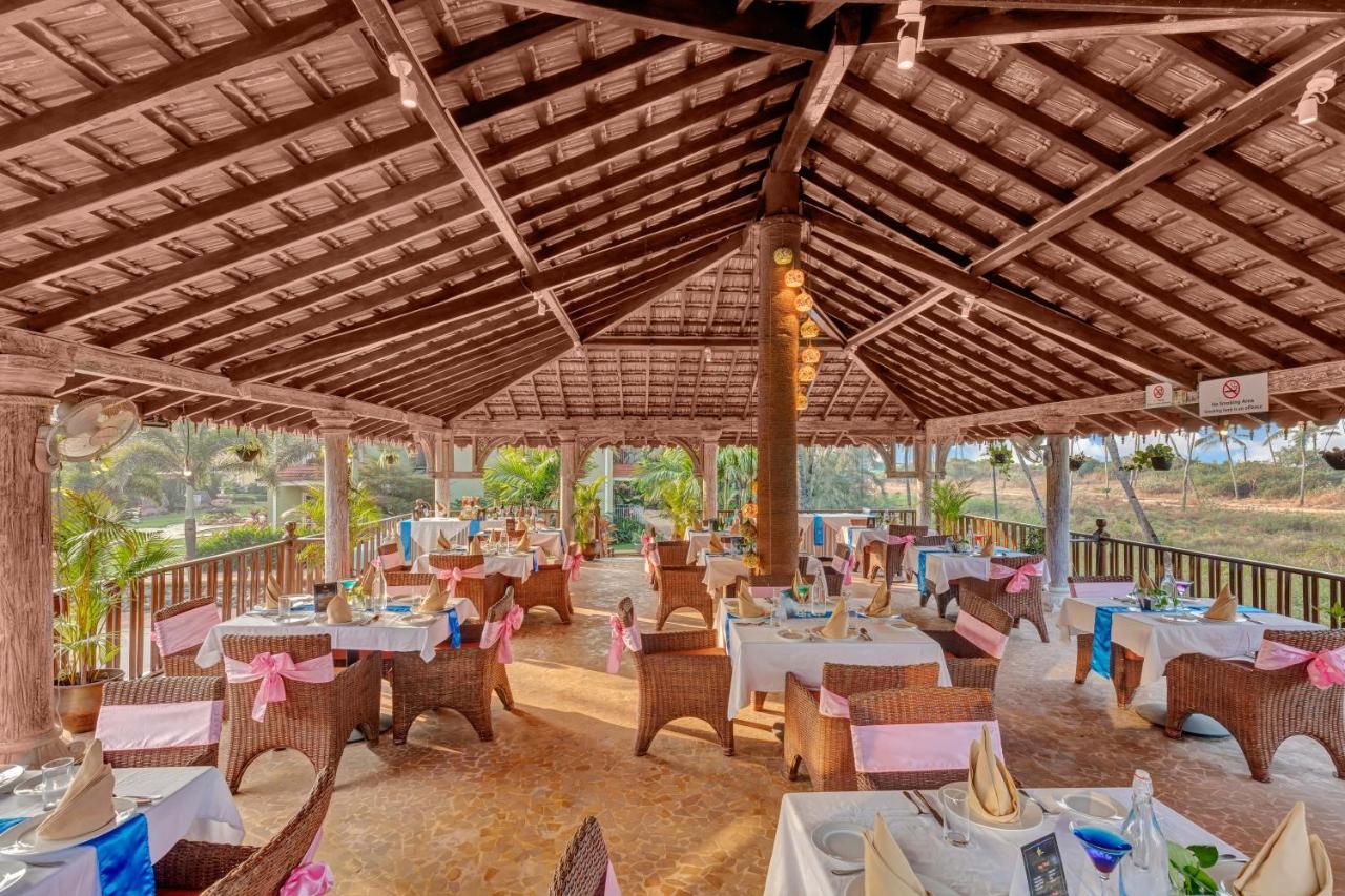 Club Mahindra Acacia Palms Hotel Colva Exterior foto